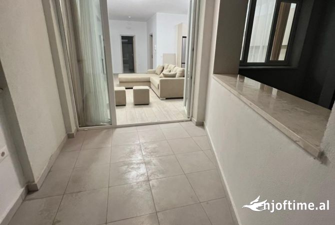 Shtepi me qera 2+1 ne Tirane - 65,000 Leke