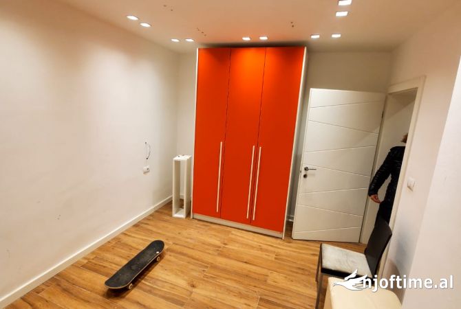 Shtepi ne shitje 2+1 ne Tirane - 150,000 Euro