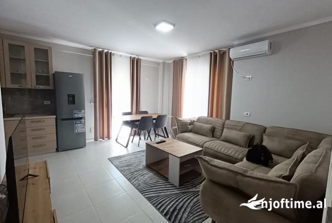 Shtepi me qera 2+1 ne Tirane - 700 Euro