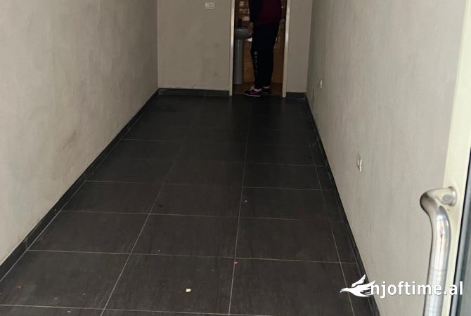 Business Property for Rent 1+1 in Shkodra - 15,000 Leke