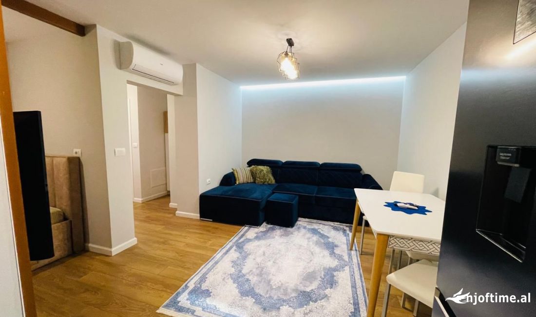 Shtepi me qera Apartament ne Tirane, 1+1, Mobilimi E mobiluar, Pagesa 700  Euro.