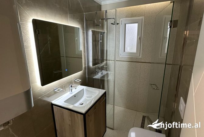 Shtepi me qera Apartament ne Tirane, 1+1, Mobilimi E mobiluar, Pagesa 550  Euro.