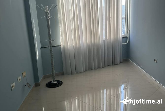 Shtepi ne shitje 2+1 ne Tirane - 240,000 Euro