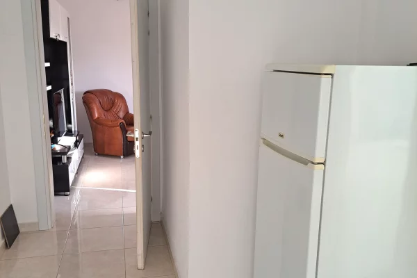 Shtepi ne shitje Apartament ne Elbasan, 1+1, Mobilimi E mobiluar, Pagesa 4,600,000  Leke.