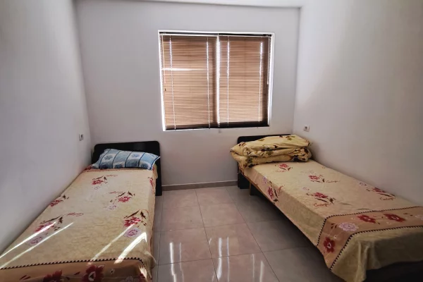 Shtepi ne shitje Apartament ne Elbasan, 1+1, Mobilimi E mobiluar, Pagesa 4,600,000  Leke.