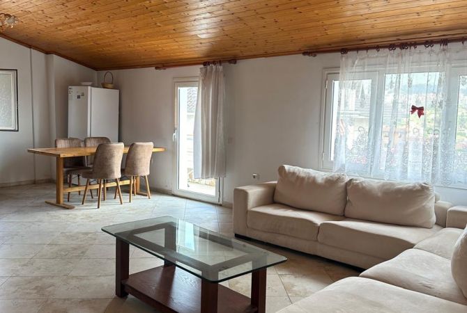 Shtepi me qera 1+1 ne Tirane - 300 Euro