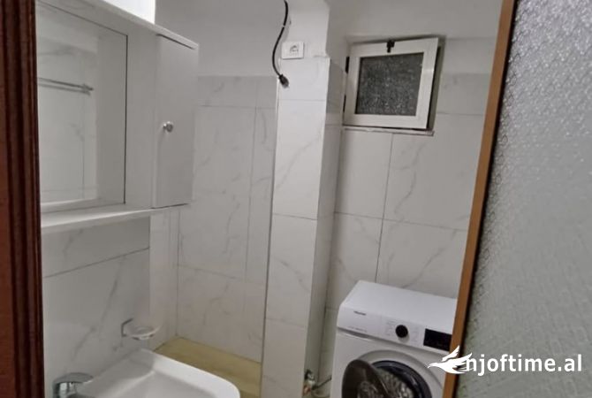 Shtepi me qera 2+1 ne Tirane - 400 Euro