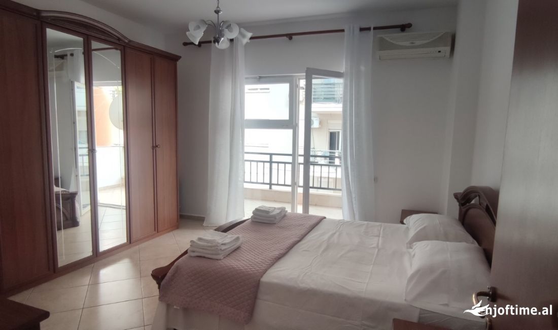 Shtepi me qera Apartament ne Tirane, 2+1, Mobilimi E mobiluar, Pagesa 600  Euro.