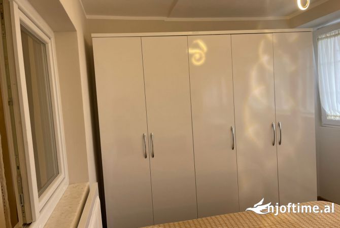 Shtepi ne shitje Apartament ne Shkoder, 2+1, Mobilimi E mobiluar, Pagesa 85,000  Euro.