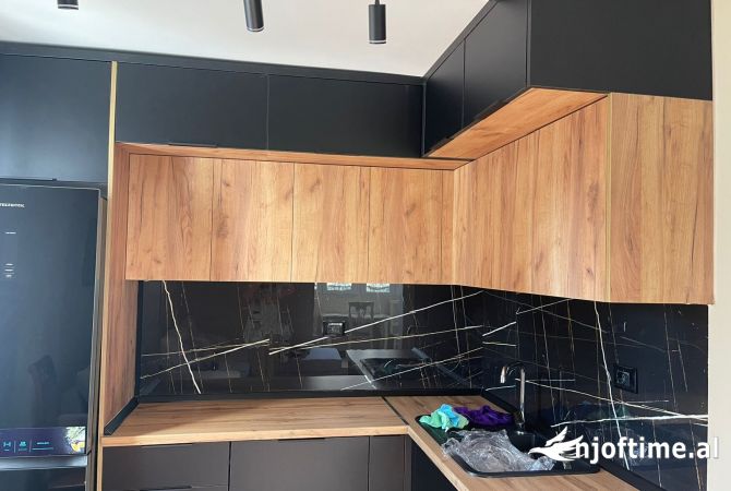 Shtepi ne shitje Apartament ne Shkoder, 2+1, Mobilimi E mobiluar, Pagesa 85,000  Euro.