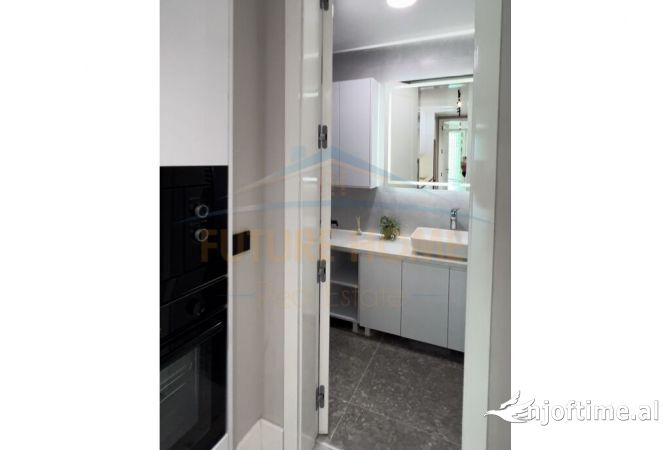 Shtepi me qera Apartament ne Tirane, 2+1, Mobilimi E mobiluar, Pagesa 2,300  Euro.