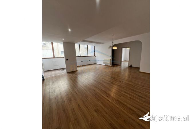  Apartament 3+1+2, Ne Shitje, tek Arturbina,