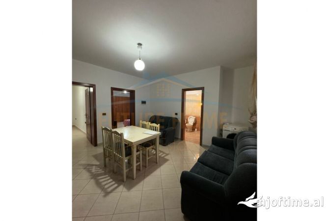 Shtepi me qera Apartament ne Tirane, 1+1, Mobilimi E mobiluar, Pagesa 350  Euro.