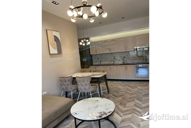 Shtepi me qera Apartament ne Tirane, 2+1, Mobilimi E mobiluar, Pagesa 1,500  Euro.