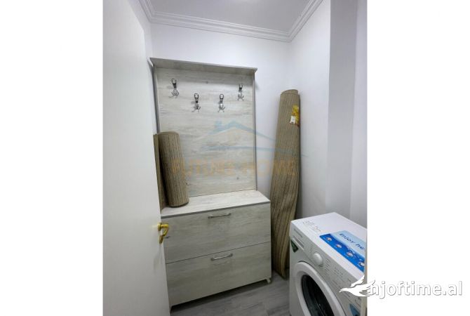 Shtepi me qera Apartament ne Tirane, 2+1, Mobilimi E mobiluar, Pagesa 550  Euro.
