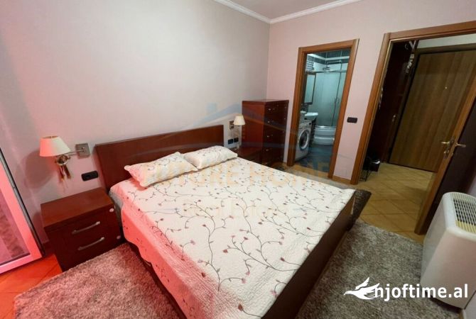 Shtepi me qera 2+1 ne Tirane - 1,200 Euro