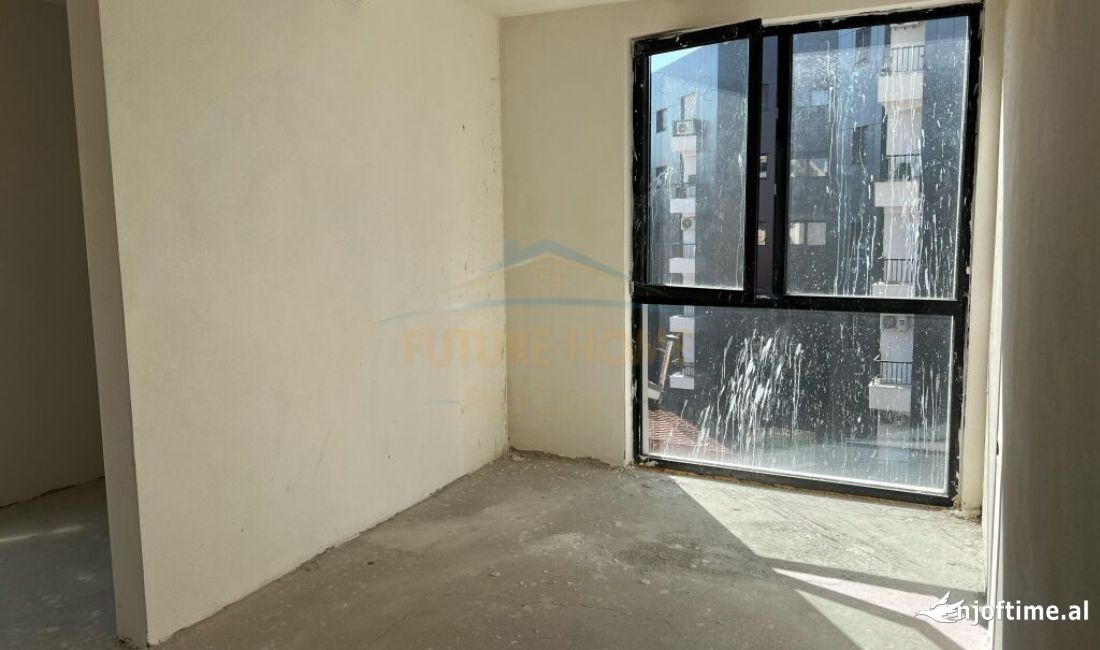 Shtepi ne shitje Apartament ne Tirane, 2+1, Mobilimi Bosh, pa mobiluar, Pagesa 230,000  Euro.