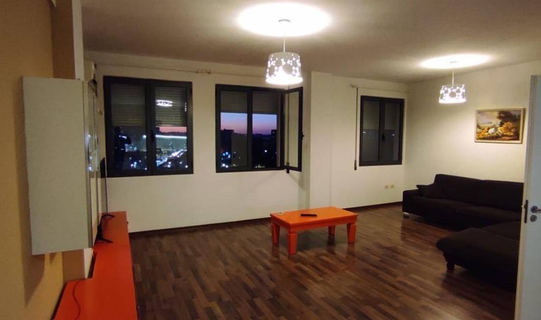 Shtepi ne shitje Apartament ne Tirane, 2+1, Mobilimi E mobiluar, Pagesa 240,000  Euro.