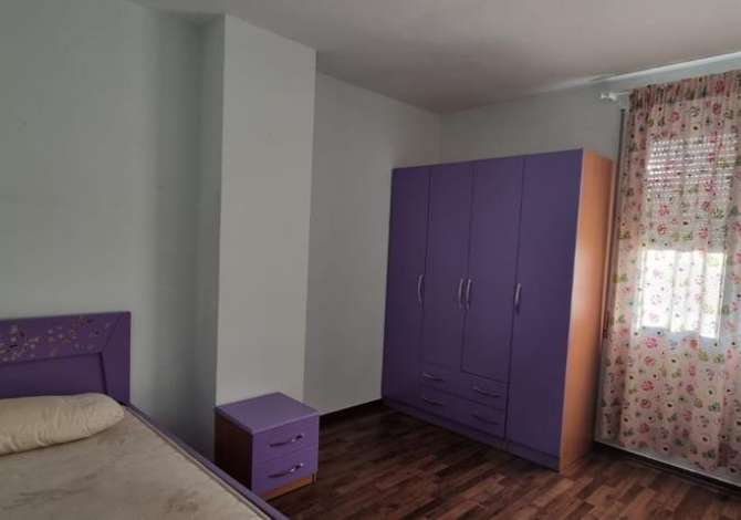 Shtepi ne shitje Apartament ne Tirane, 2+1, Mobilimi E mobiluar, Pagesa 240,000  Euro.
