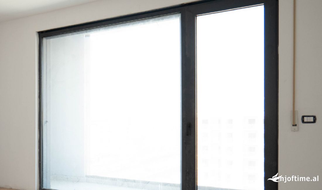 Shtepi ne shitje Apartament ne Tirane, 2+1, Mobilimi Bosh, pa mobiluar, Pagesa 153,000  Euro.