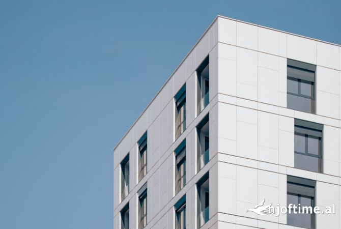 Shtepi ne shitje Apartament ne Tirane, 2+1, Mobilimi Bosh, pa mobiluar, Pagesa 153,000  Euro.