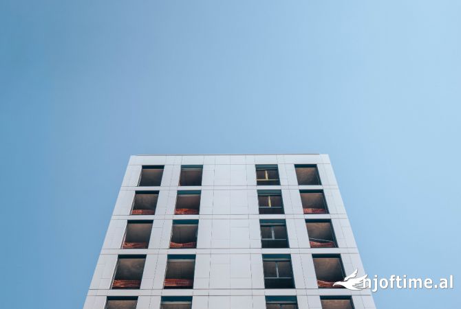 Shtepi ne shitje Apartament ne Tirane, 2+1, Mobilimi Bosh, pa mobiluar, Pagesa 153,000  Euro.