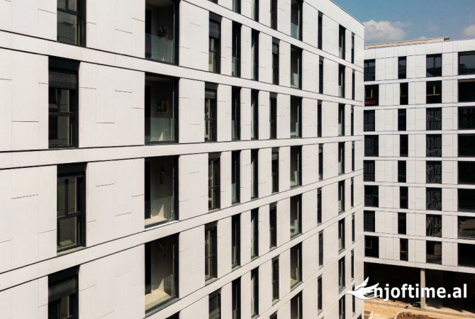 Shtepi ne shitje Apartament ne Tirane, 2+1, Mobilimi Bosh, pa mobiluar, Pagesa 153,000  Euro.