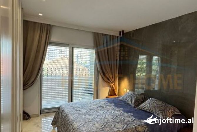 Shtepi ne shitje Apartament ne Tirane, 2+1, Mobilimi E mobiluar, Pagesa 280,000  Euro.