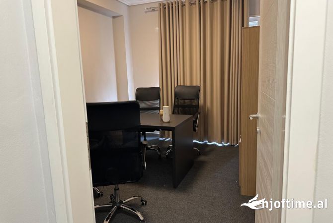 Ambient biznesi me qera 3+1 ne Tirane - 850 Euro