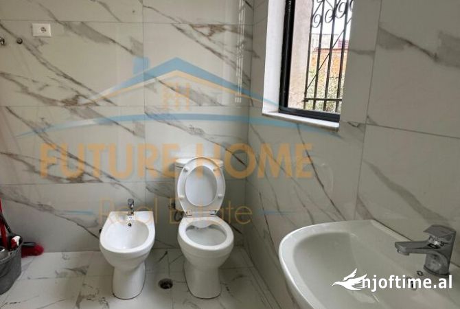 Shtepi ne shitje Apartament ne Tirane, 2+1, Mobilimi Bosh, pa mobiluar, Pagesa 187,000  Euro.