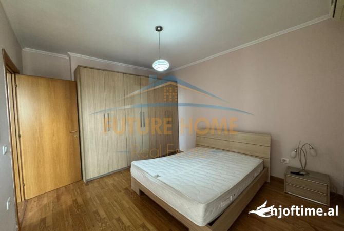 Shtepi ne shitje Apartament ne Tirane, 2+1, Mobilimi E mobiluar, Pagesa 350,000  Euro.