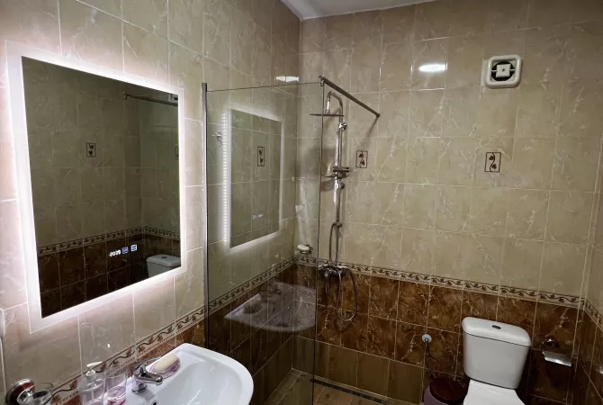 Shtepi me qera 2+1 ne Tirane - 650 Euro