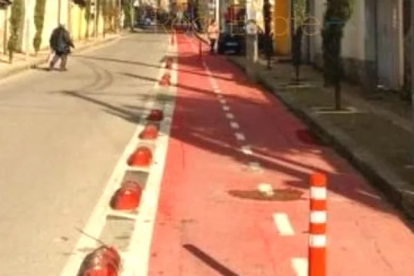 Shitet, Apartament 1+1, Rruga 4 Deshmorët