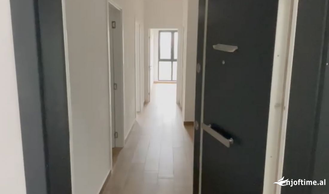 Shtepi me qera Apartament ne Tirane, 2+1, Mobilimi Bosh, pa mobiluar, Pagesa 550  Euro.