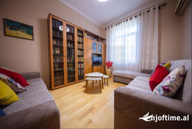Shtepi me qera 2+1 ne Tirane - 600 Euro