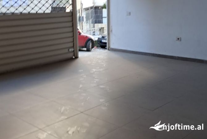 Ambient biznesi ne shitje 1+1 ne Tirane - 65,000 Euro