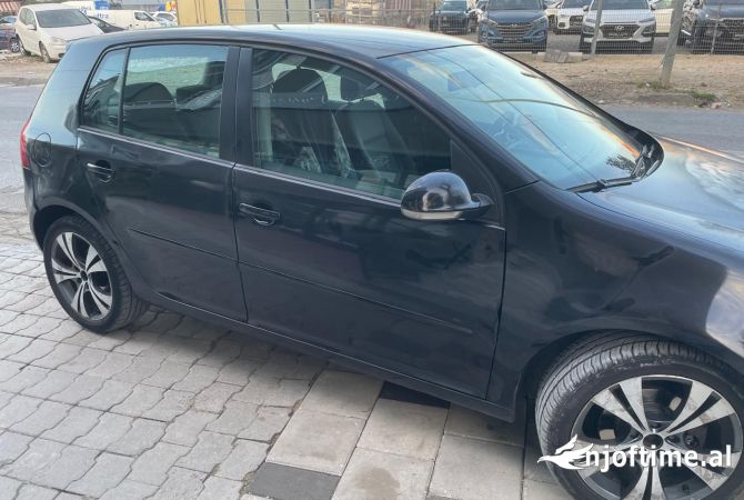 Makina ne shitje ne Tirane - 3,500 Euro