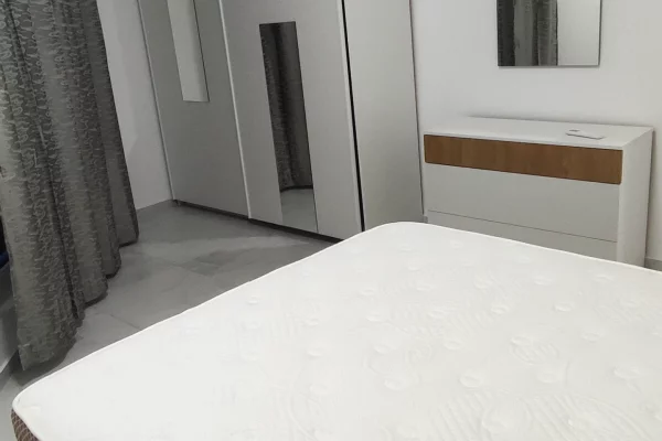 Shtepi me qera 1+1 ne Tirane - 40,000 Leke