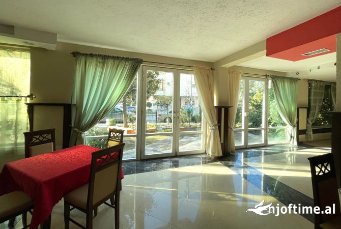 Ambient biznesi ne shitje 2+1 ne Durres - 550,000 Euro