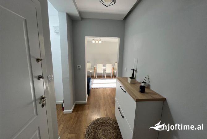 Shtepi me qera 1+1 ne Tirane - 650 Euro