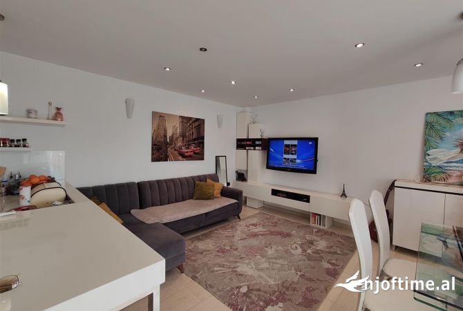 APARTAMENT 2+1 ME QIRA NE MYSLYM SHYR 