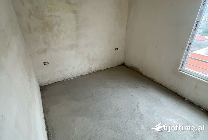 Shtepi ne shitje 2+1 ne Tirane - 102,000 Euro