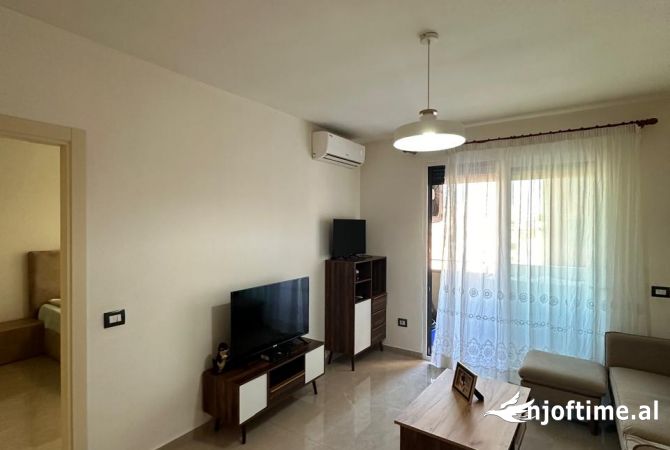 Shtepi me qera Apartament ne Tirane, 1+1, Mobilimi E mobiluar, Pagesa 600  Euro.