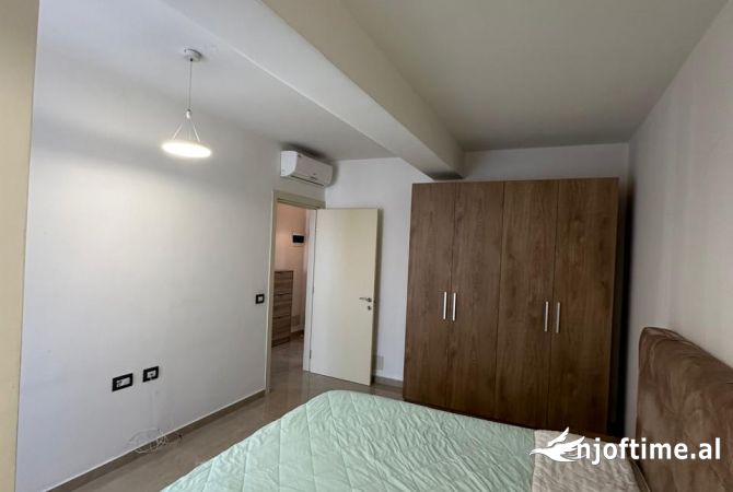 Shtepi me qera Apartament ne Tirane, 1+1, Mobilimi E mobiluar, Pagesa 600  Euro.