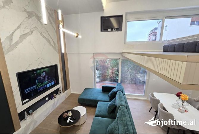  Apartament stil loft , per qera .