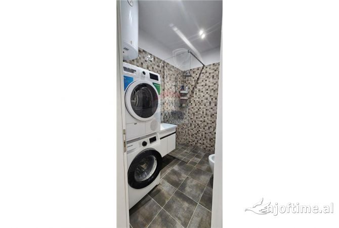 Shtepi ne shitje Apartament ne Tirane, 2+1, Mobilimi E mobiluar, Pagesa 265,000  Euro.