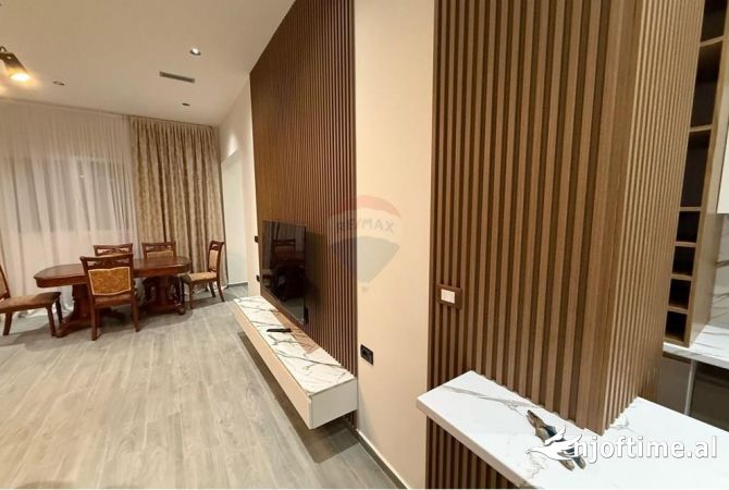 Shtepi me qera 2+1 ne Tirane - 450 Euro