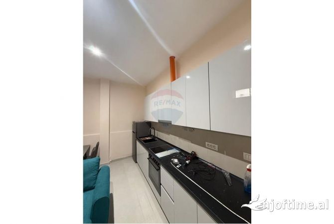 QIRA APARTAMENT 1+1 FARMACIA 10!