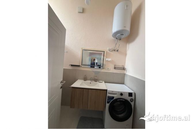 Shtepi me qera Apartament ne Tirane, 1+1, Mobilimi E mobiluar, Pagesa 450  Euro.