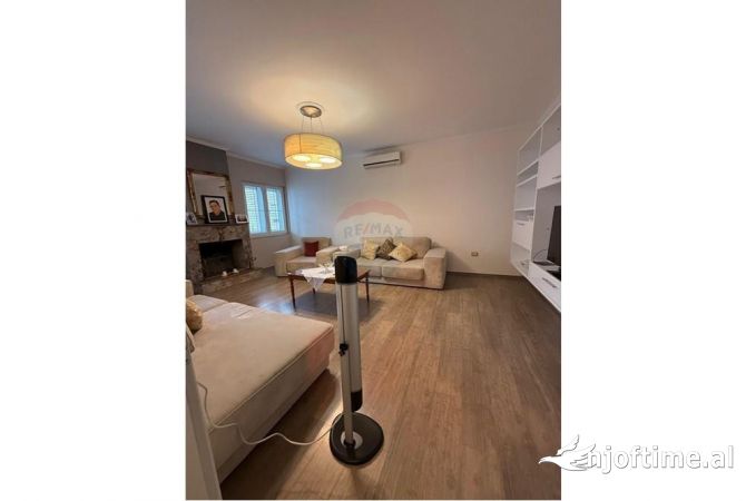 Casa in affitto 7+1 a Tirana - 3,000 Euro